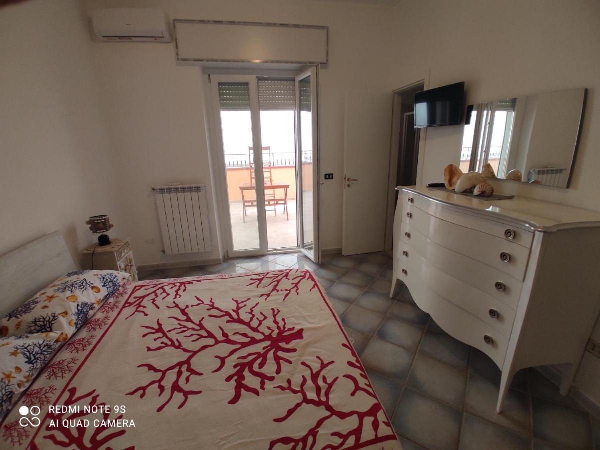 La Casa Del Sole Bed and Breakfast Terracina Esterno foto